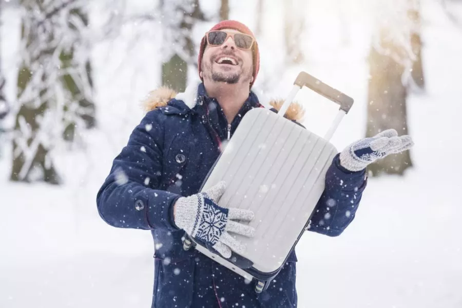 أحتياجات السفر في الشتاء لرحلة دافئة وممتعة