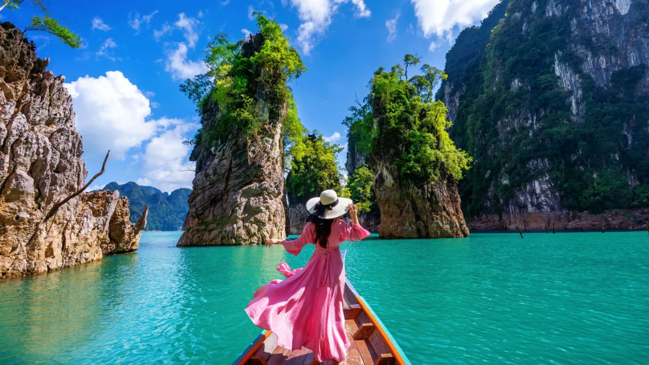 أرخص دولة سياحية في شرق آسيا: دليلك الكامل للسفر بميزانية الأحلام