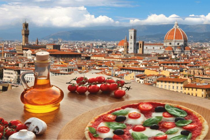 رحلة تذوق لا تُنسى: أشهر المأكولات الإيطالية التي يجب عليك تجربتها (دليل شامل)