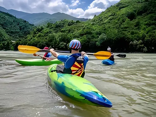 جورجيا سياحة عائلية 2026: أفضل الأماكن والأنشطة للعائلات بأسعار مناسبة